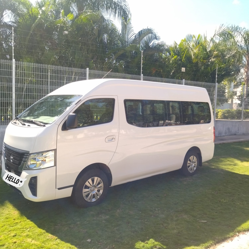 Nissan Urvan Blanca